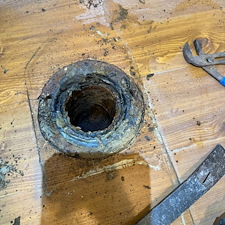 Cast-Iron-Toilet-Flange-Replacement-In-New-Iberia 3